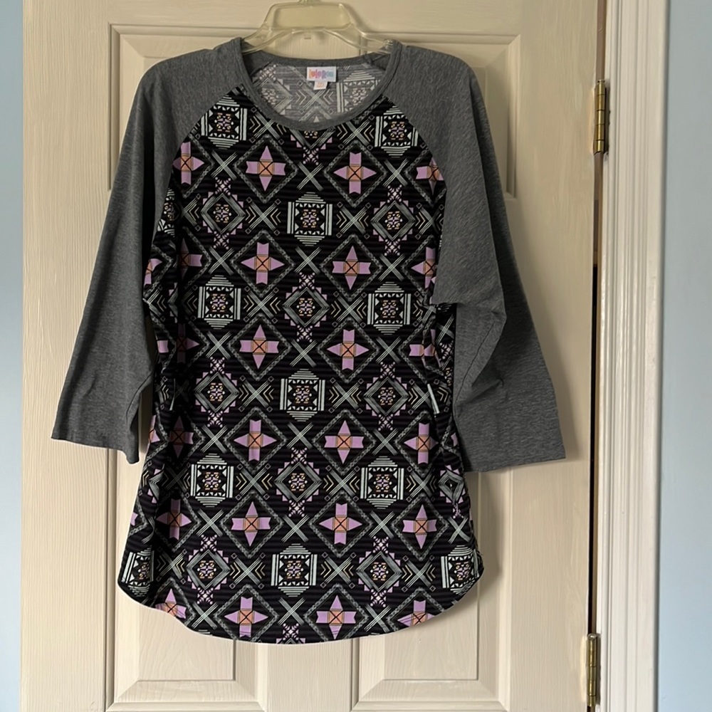 LulaRoe T-shirt